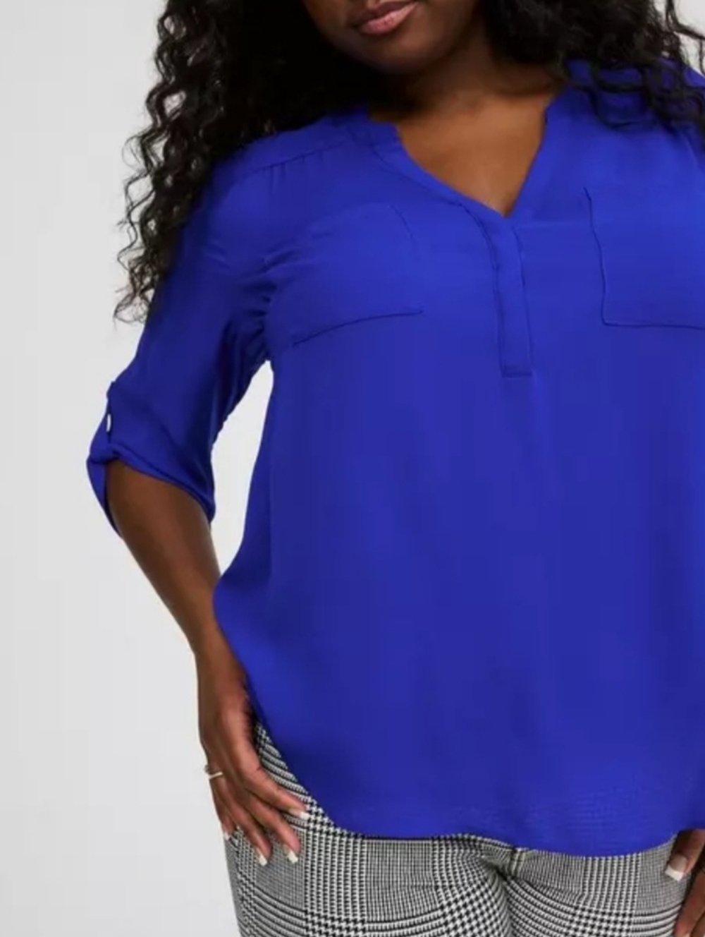 torrid Electric Blue V-Neck Roll Tab Sleeve Blouse - Picture 2 of 10